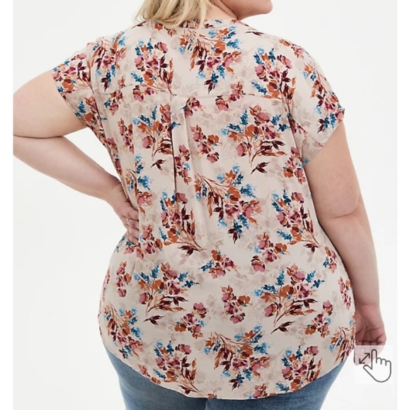 Torrid light taupe floral challis dolman blouse - Picture 3 of 5